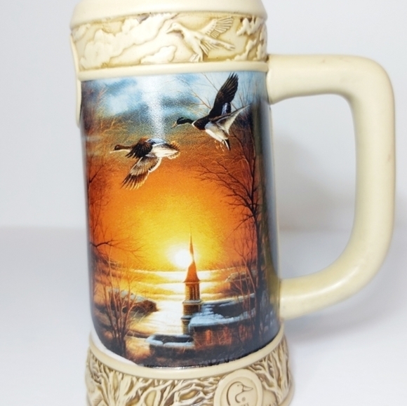 Vintage 1996 Miller Light and Ducks Unlimited Collectable Beer Stein.‎ - Picture 2 of 5